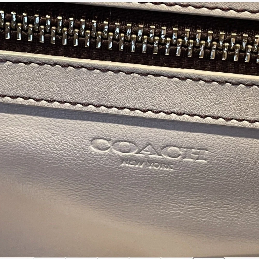 Coach Bag - Picture 2 of 6